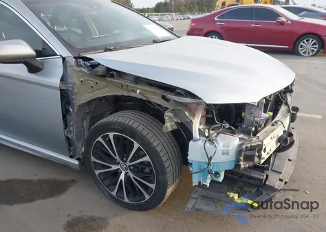2018 Toyota Camry Se from USA, damaged, VIN 4T1B11HK7JU131563
